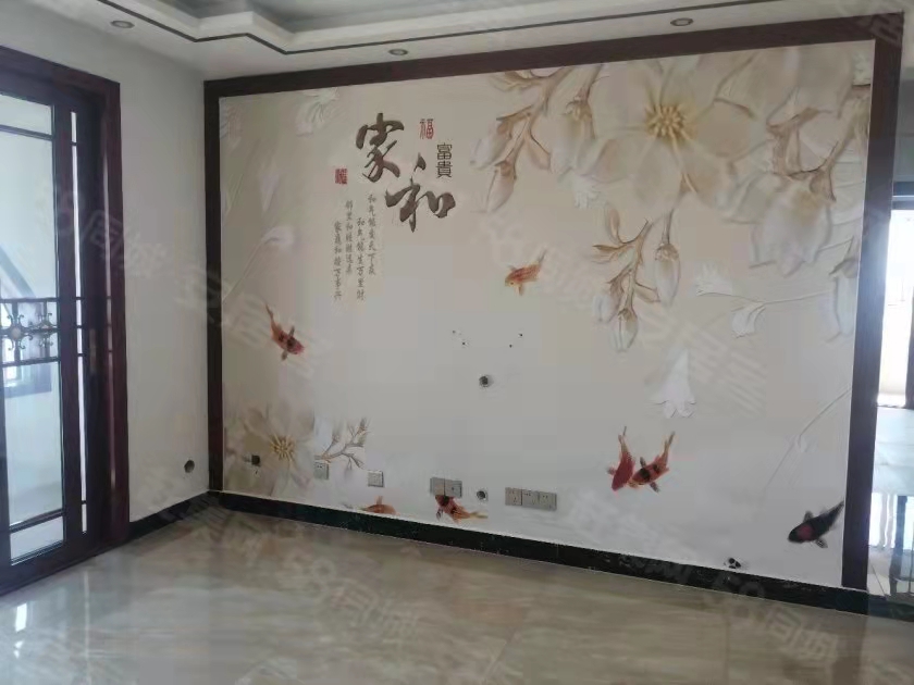 精装修3室2厅2卫148m2169万元