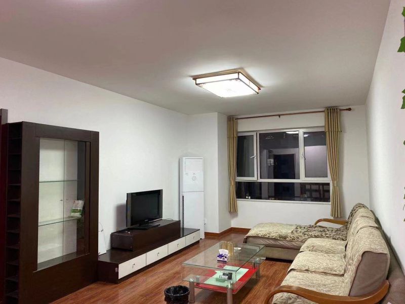 人和天地三室两厅家具家电精装修3室2厅2卫140m22000元/月