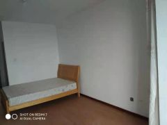 毛坯3室2厅2卫125m2600元/月