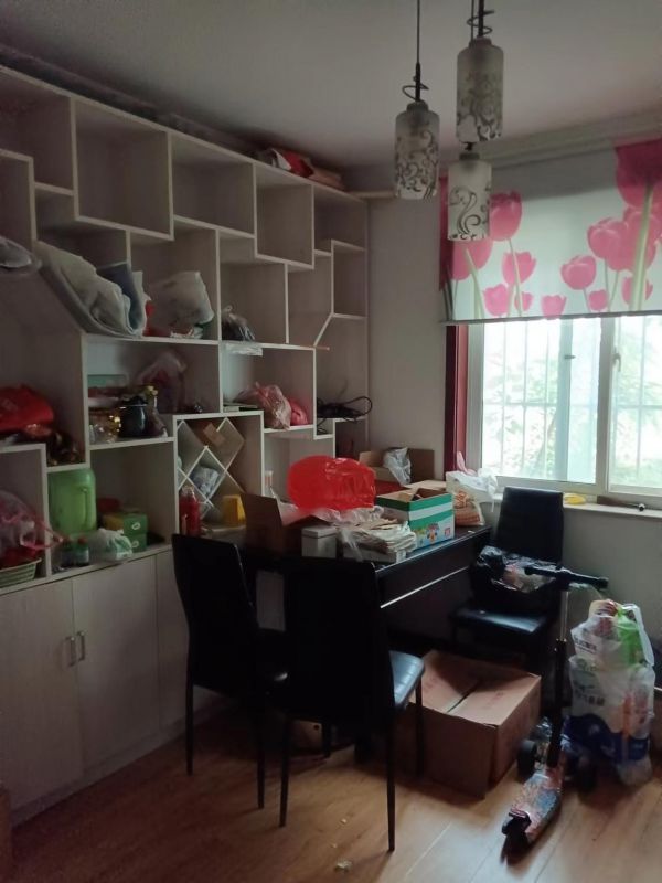 阳光丽景  100m2    1500元/月