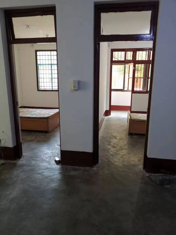 普通装修3室1厅1卫120m21000元/月