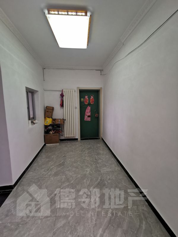 赵王河 房东置换急售，送装修，采光好，诚心出售，随时看房。