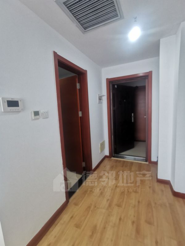 翔宇经典  1室1厅1卫52m21500元/月