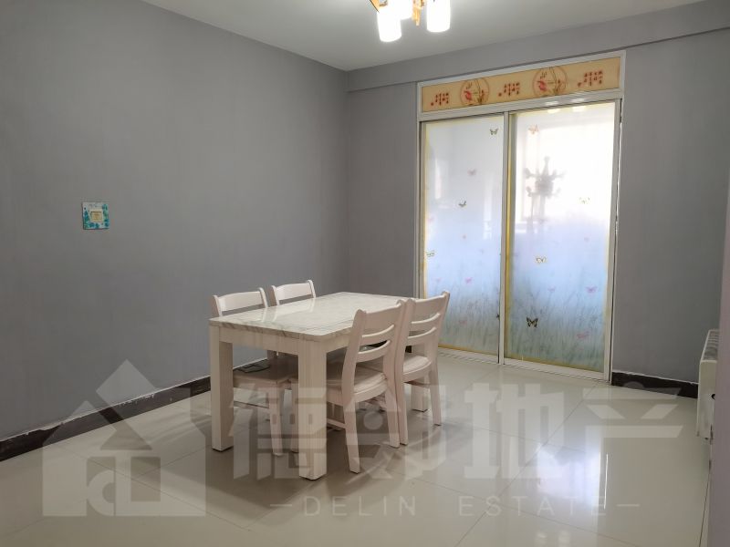 通盛上海花园  3室2厅1卫  122m2  1800元/月