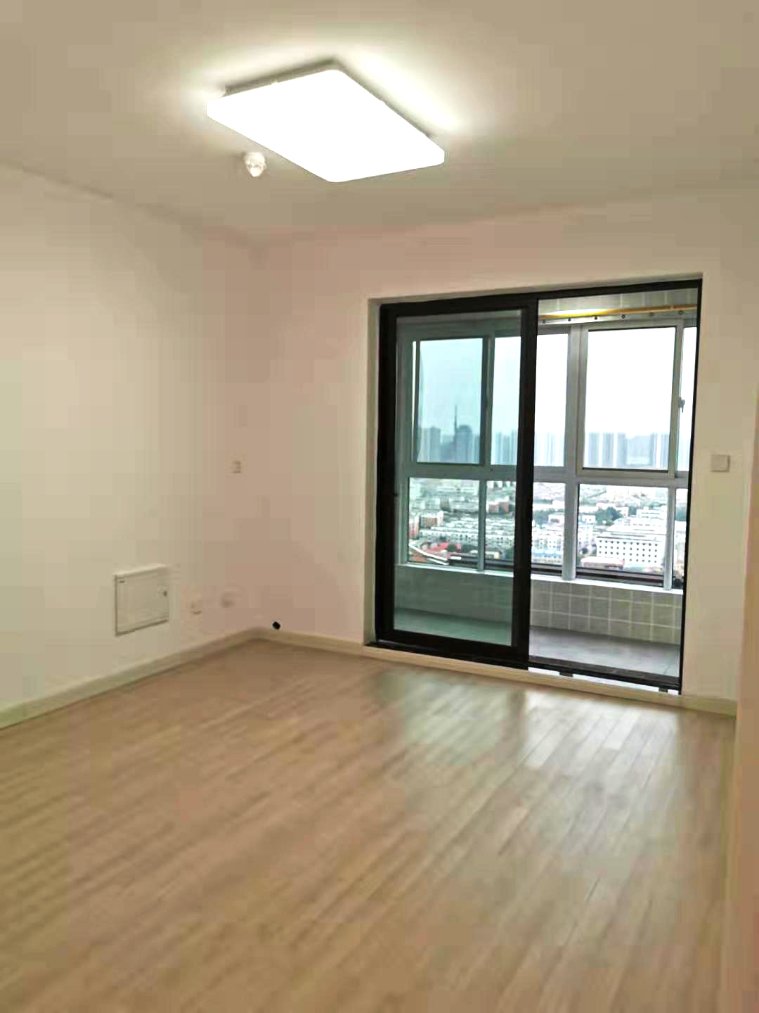 普通装修2室2厅1卫87m22000元/月