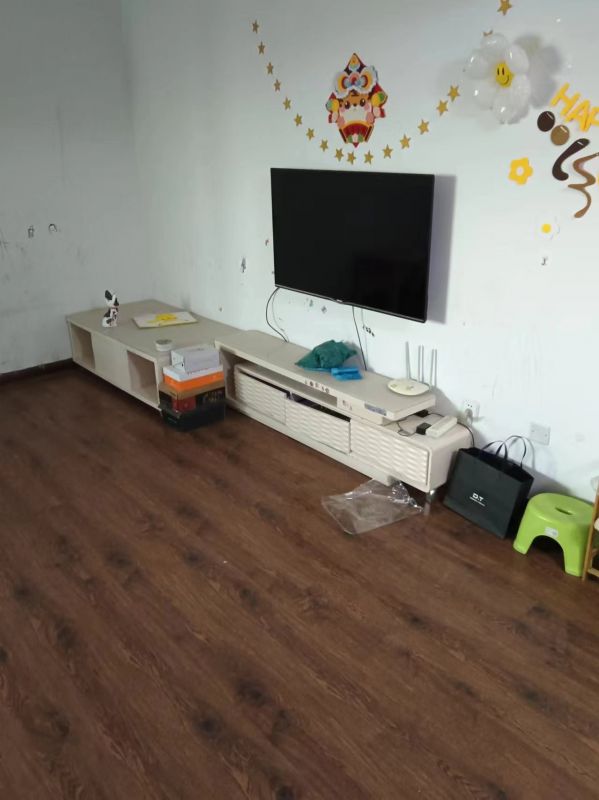 普通装修2室2厅1卫98m21350元/月