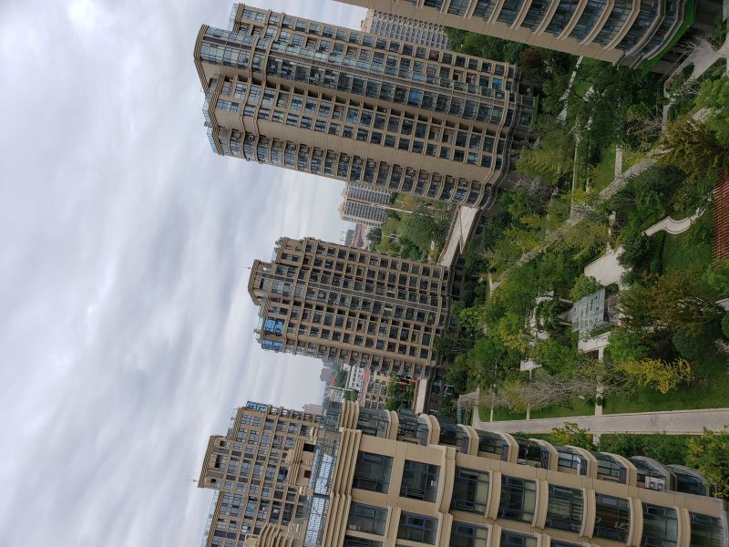 精装修2室2厅1卫106m2139万元