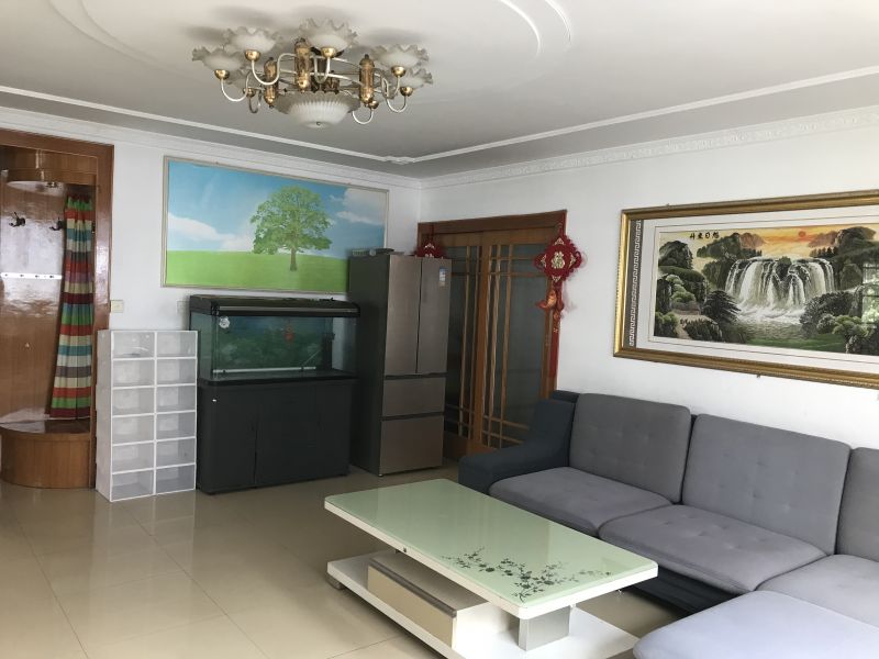 普通装修4室2厅2卫167m21900元/月