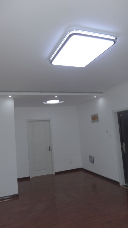 普通装修3室2厅1卫109m276万元