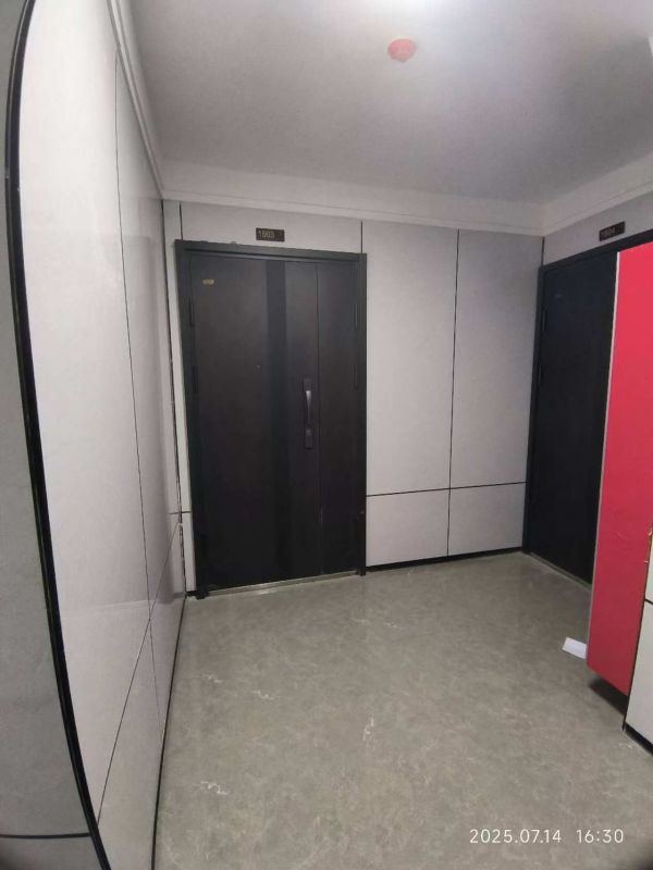毛坯3室2厅1卫112m275万元