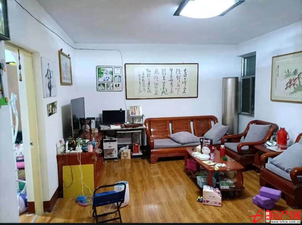 信达小区多层四楼，户型好，证满五年，可以贷款